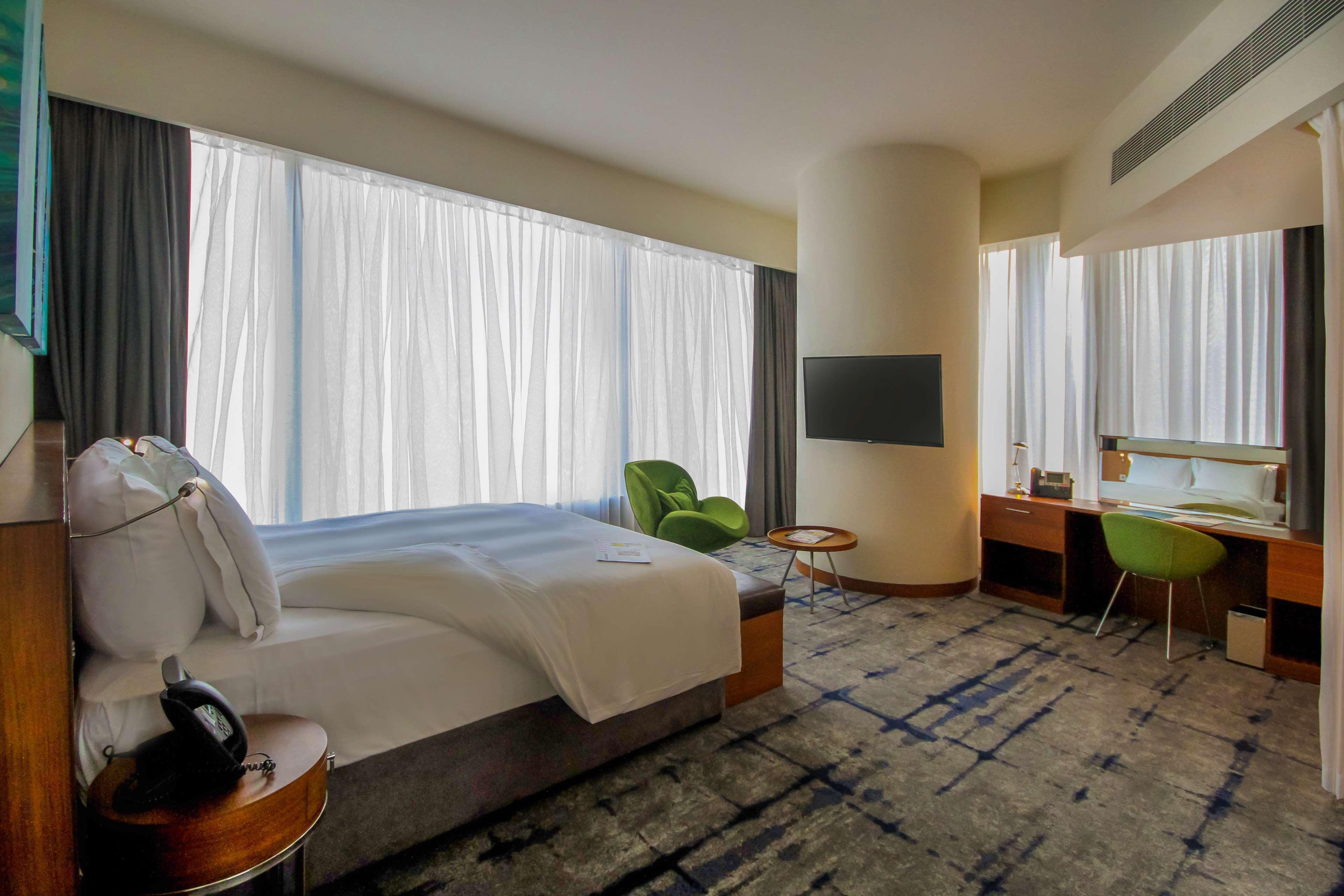 Hotel Media One 4*